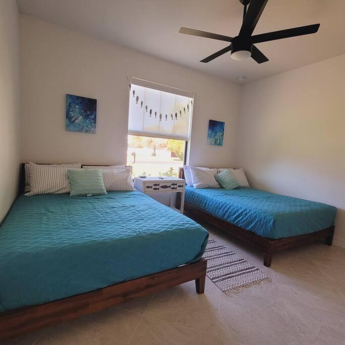 Blue Door Retreat - Luxury Pool Home - Sleeps 8 Cabo Coral Exterior foto